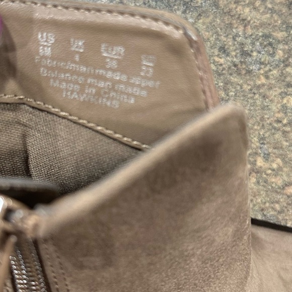 Pierre Dumas Tan Ankle Boots size 6 EUC - Picture 7 of 7